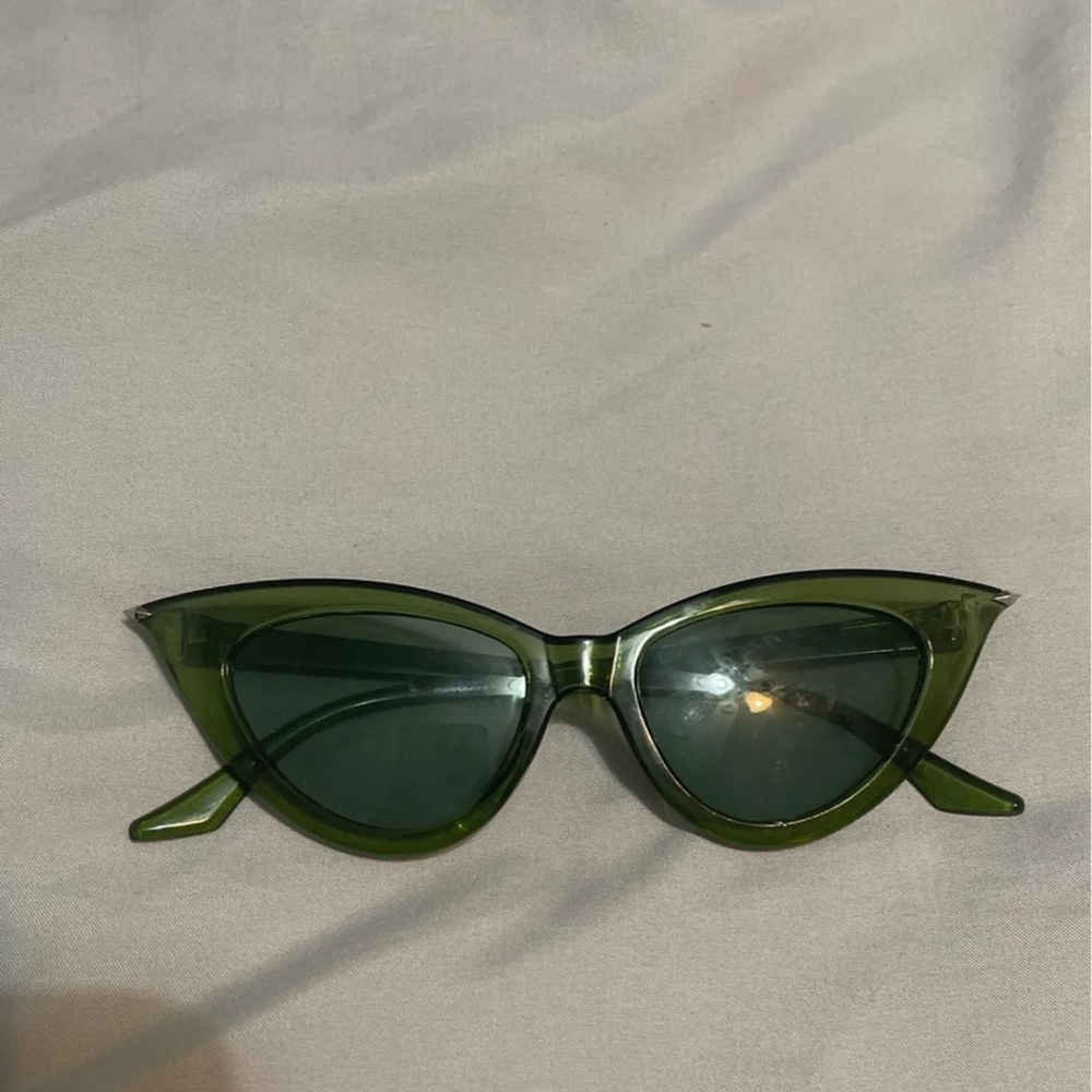 Sage Green Cat-Eye Sunglasses